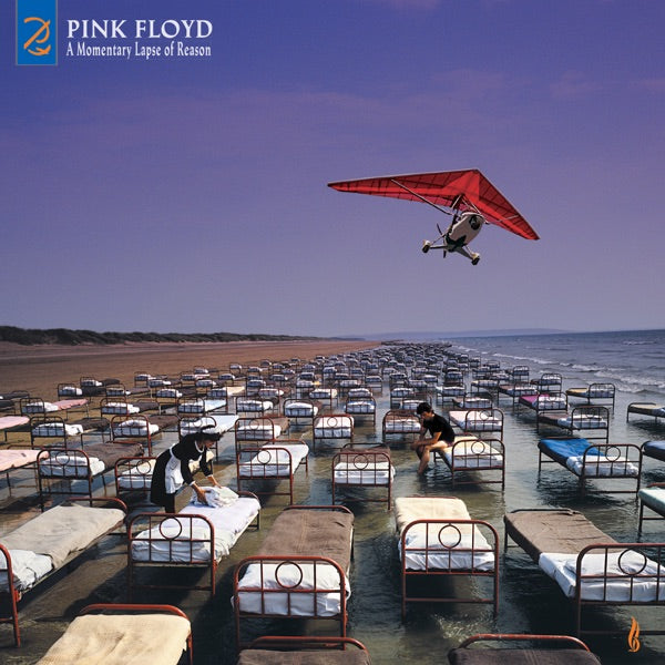 A Momentary Lapse Of Reason (2019 Remix) [Deluxe 1CD/1Blu-ray Box] cover